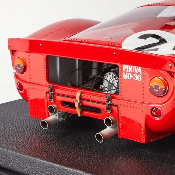 Amalgam Collection Ferrari 330 P4 LeMans 1967 1 8 Model Car 0400596860949