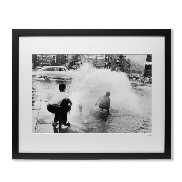 framed-1960-heat-wave-in-nyc-print-20-x-16-22527730565961588