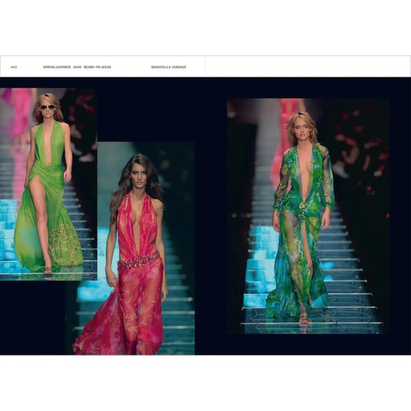 Thames and Hudson Ltd Versace Catwalk - The Complete Collections 13304216