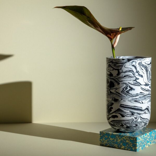 Tom Dixon Swirl Medium Vase 6759